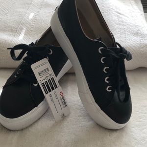 Superga Woman’s Black Leather Tennis Shoes